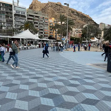 Playa Postiguet Apartamento Alicante