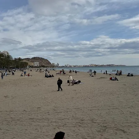 Playa Postiguet Apartamento